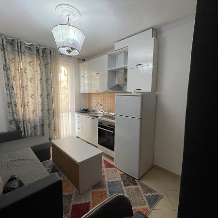 Lacasa-Wilson Square Тирана Экстерьер фото
