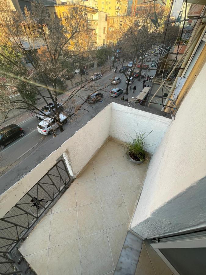 Lacasa-Wilson Square Тирана Экстерьер фото
