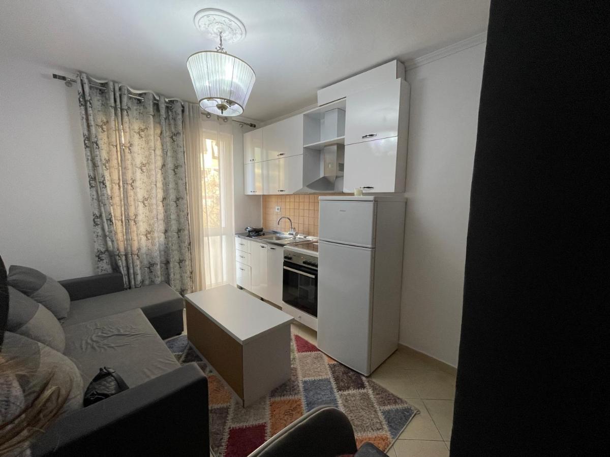 Lacasa-Wilson Square Тирана Экстерьер фото